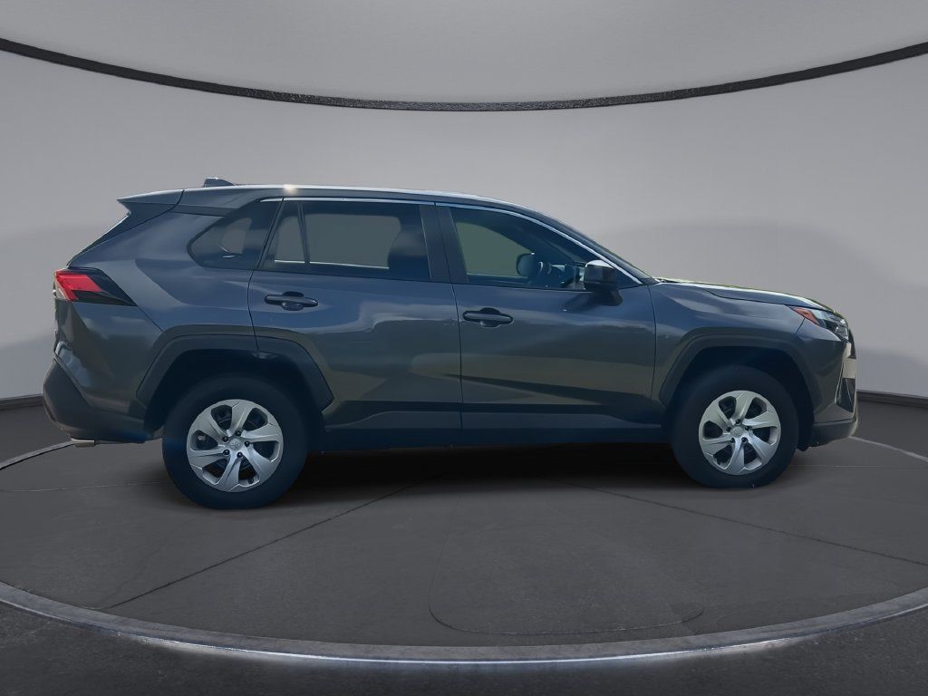 Certified 2023 Toyota RAV4 LE FWD image 9