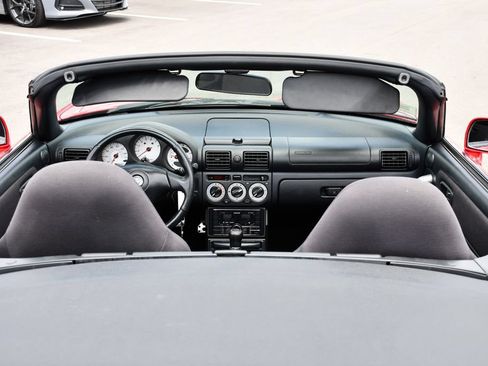 Used 2001 Toyota MR2 RWD image 13