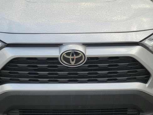 Used 2024 Toyota RAV4 XLE image 4
