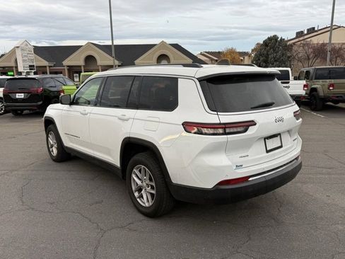 Used 2023 Jeep Grand Cherokee L Laredo image 8