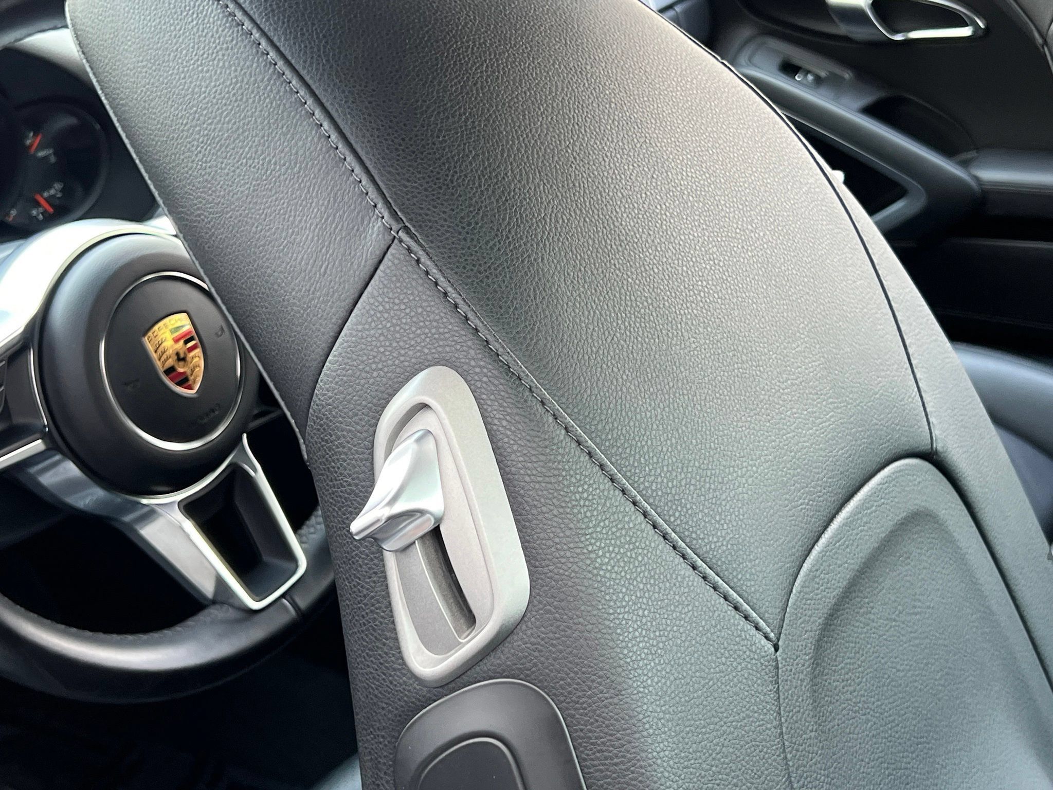 Used 2017 Porsche 911 Carrera image 31
