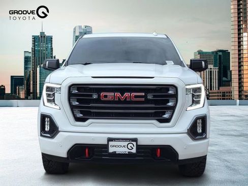 Used 2022 GMC Sierra 1500 AT4 w/ AT4 Premium Package AWD/4WD image 9