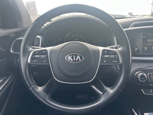 Used 2020 Kia Sorento EX image 16