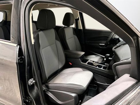 Used 2017 Ford Escape SE w/ Equipment Group 201A image 28