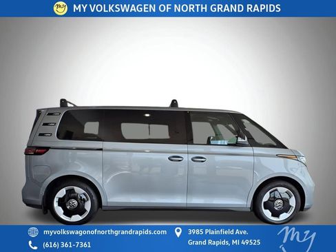 New 2025 Volkswagen ID. Buzz Pro S image 21