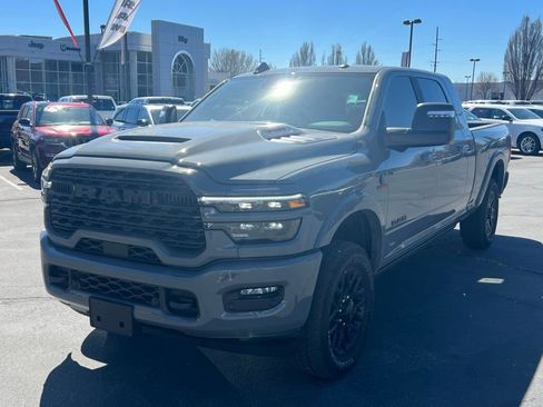 Used 2026 RAM 3500 Limited image 5