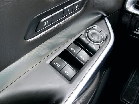 Used 2023 Cadillac XT4 Premium Luxury image 36