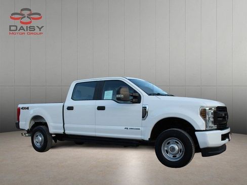Used 2019 Ford F250 XL w/ Power Equipment Group AWD/4WD image 3