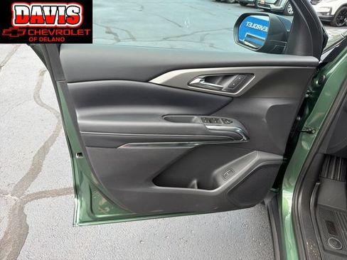 New 2027 Chevrolet Traverse LT w/ Midnight/Sport Edition AWD/4WD image 12
