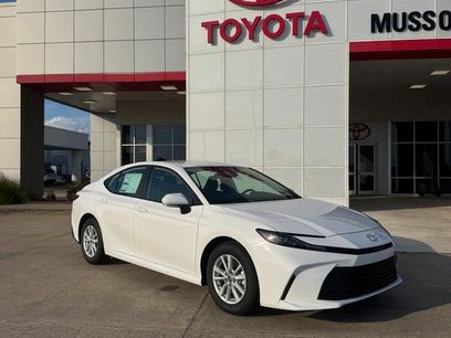Used 2026 Toyota Camry LE w/ Convenience Package