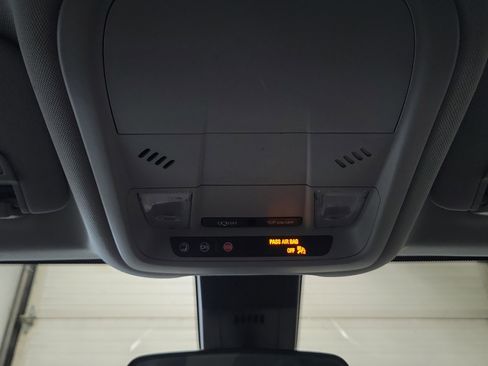 Used 2021 Chevrolet Equinox LS w/ LS Convenience Package AWD/4WD image 35