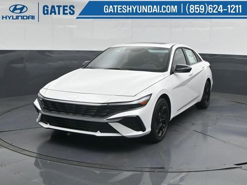 New 2026 Hyundai Elantra SEL Sport Premium FWD image 6