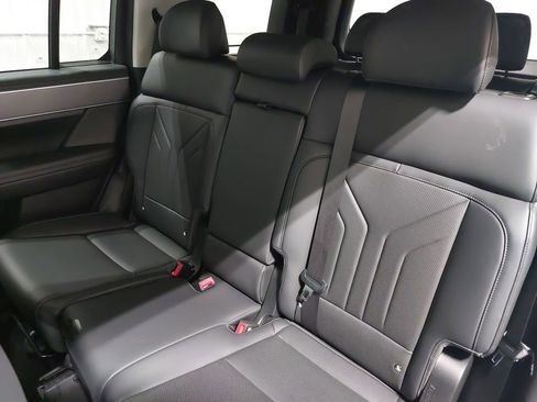 Used 2025 Hyundai Santa Fe SEL image 16