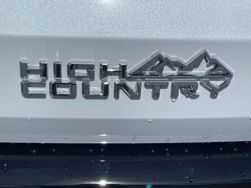 New 2026 Chevrolet Traverse High Country w/ LPO, Floor Liner Package image 13