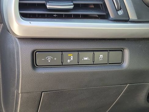 Used 2021 Kia Telluride LX FWD image 9