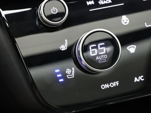 Used 2023 INFINITI QX60 Luxe w/ Cargo Package AWD/4WD image 24