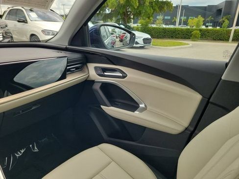 Certified 2025 Audi Q5 Premium AWD/4WD image 14