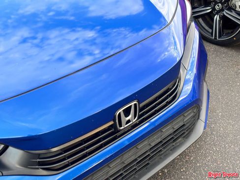 Used 2023 Honda Civic Sport image 7