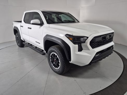 New 2025 Toyota Tacoma TRD Off-Road image 7