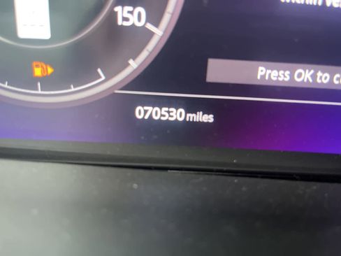 Certified 2019 Land Rover Discovery HSE image 24