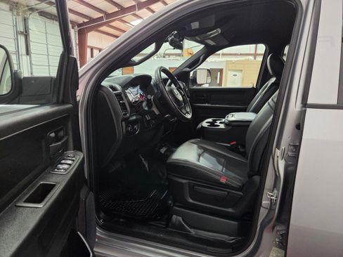 Used 2022 RAM 3500 Tradesman w/ Chrome Appearance Group image 6