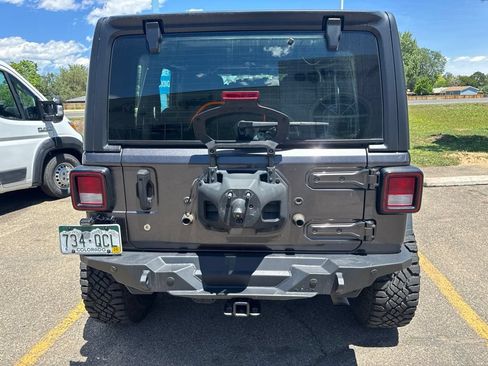 Used 2018 Jeep Wrangler Unlimited Sport AWD/4WD image 8