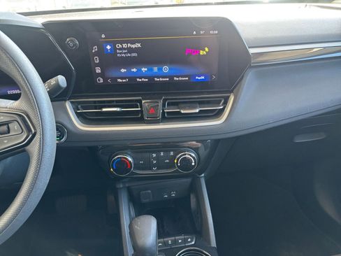 Used 2025 Chevrolet TrailBlazer LT image 17