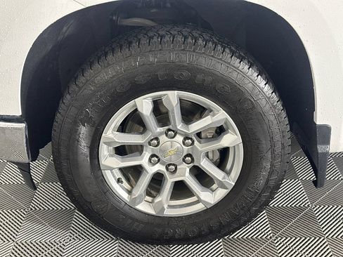 Used 2023 Chevrolet Silverado 1500 LT w/ Protection Package RWD image 11