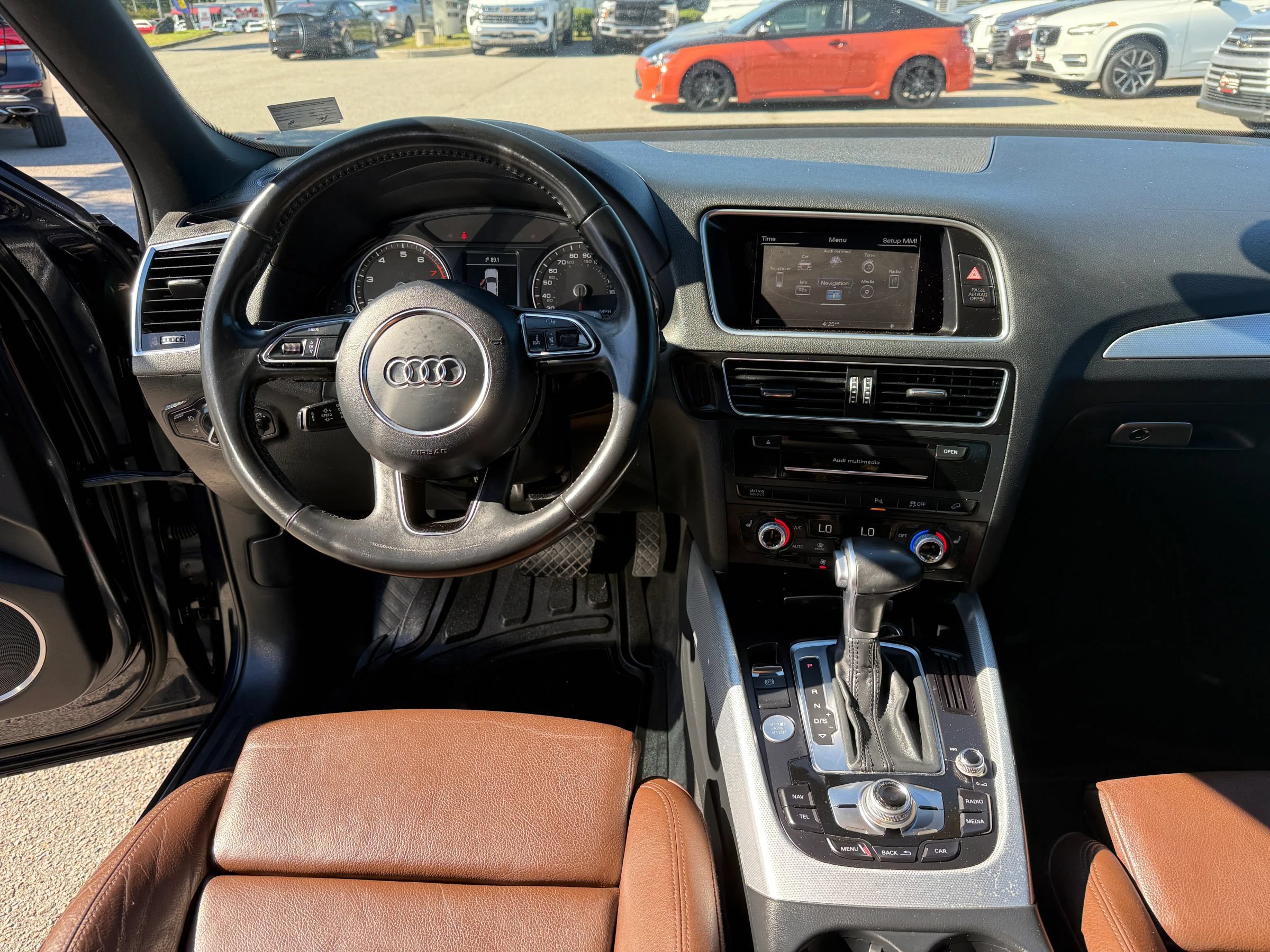 Used 2017 Audi Q5 2.0T Premium Plus w/ Technology Package AWD/4WD image 18