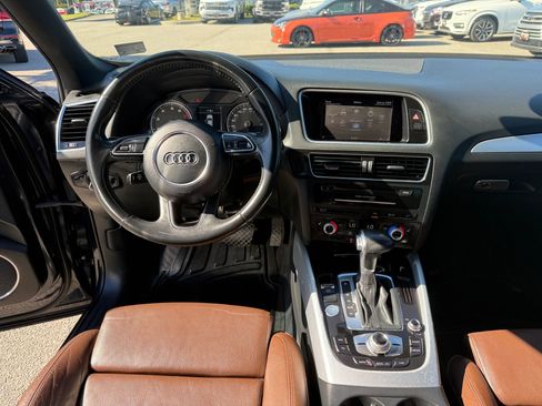 Used 2017 Audi Q5 2.0T Premium Plus w/ Technology Package AWD/4WD image 18