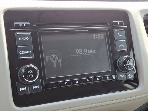 Used 2017 Honda HR-V LX image 16