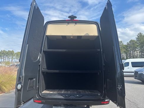 Used 2024 Mercedes-Benz Sprinter 3500 image 14
