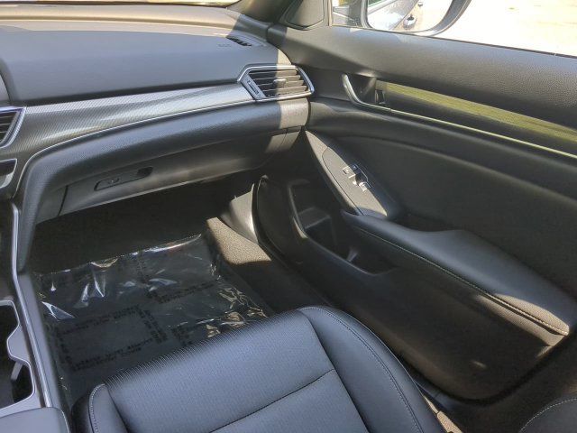 Used 2019 Honda Accord Sport image 15