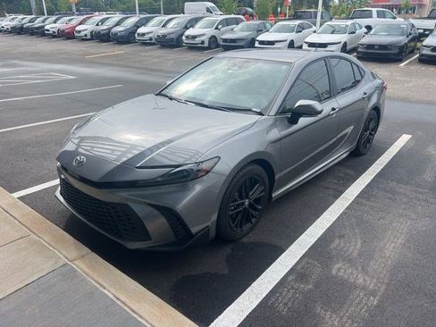 Used 2025 Toyota Camry SE w/ Multimedia Upgrade Package FWD image 4