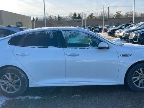 Used 2019 Kia Optima LX image 1