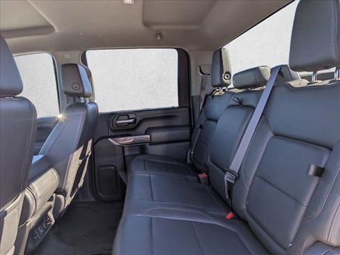 Used 2021 Chevrolet Silverado 2500 LTZ image 16