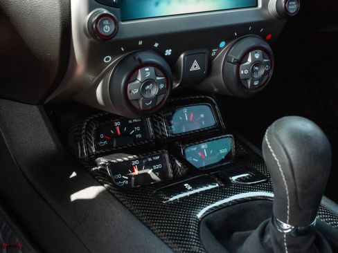 Used 2013 Chevrolet Camaro SS w/ SS Performance Package RWD image 17