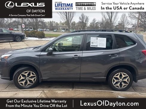 Used 2024 Subaru Forester Premium image 6