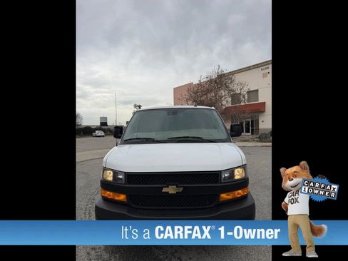 Used 2021 Chevrolet Express 3500 w/ Driver Convenience Package image 17