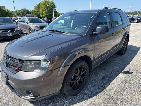 Used 2017 Dodge Journey GT w/ Driver Convenience Group AWD/4WD image 4