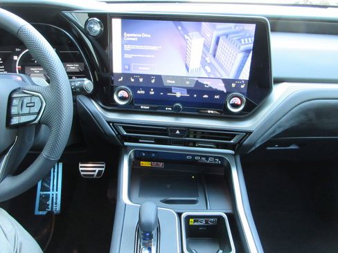 New 2026 Lexus TX 500h AWD image 41