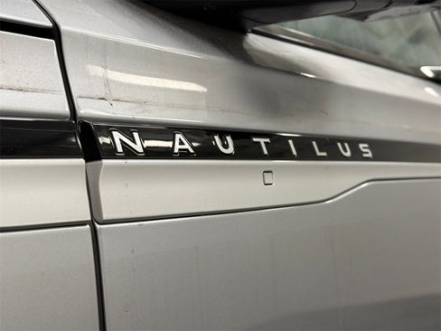 New 2026 Lincoln Nautilus Premier image 15