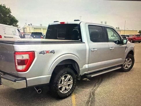 Used 2021 Ford F150 Lariat image 2