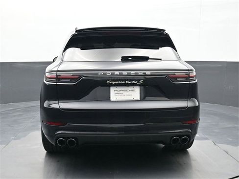 Used 2022 Porsche Cayenne Turbo S image 22