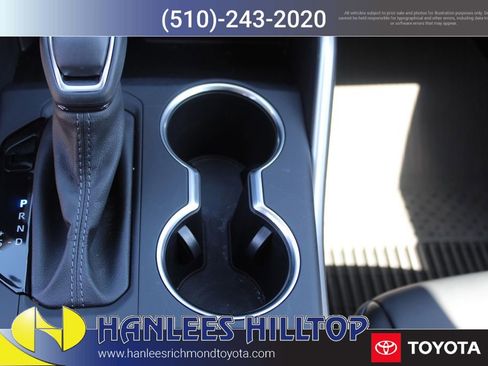 Certified 2025 Toyota Highlander XLE image 22