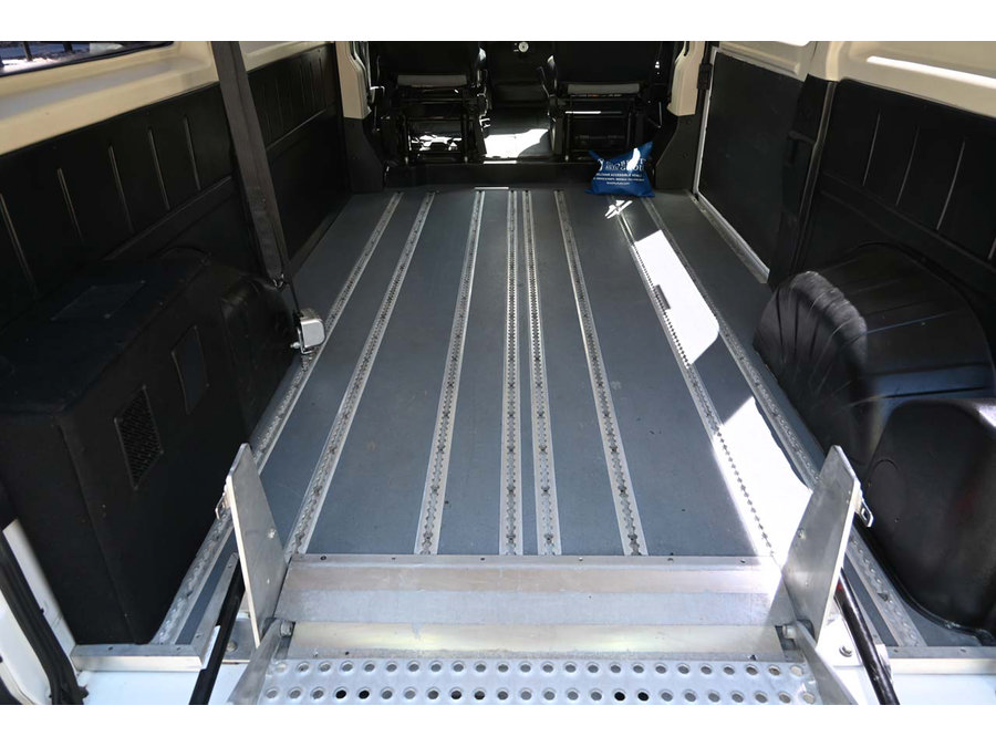 Used 2014 RAM ProMaster 1500 w/ Premium Appearance Group FWD image 19