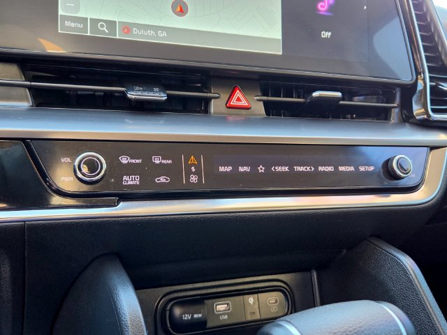 Used 2024 Kia Sportage EX FWD image 21