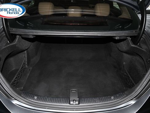 Used 2019 Mercedes-Benz C 300 Sedan image 12