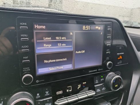 Used 2021 Toyota Highlander XSE AWD/4WD image 12