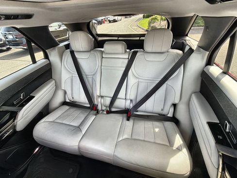 Used 2023 Land Rover Range Rover Sport SE AWD/4WD image 21